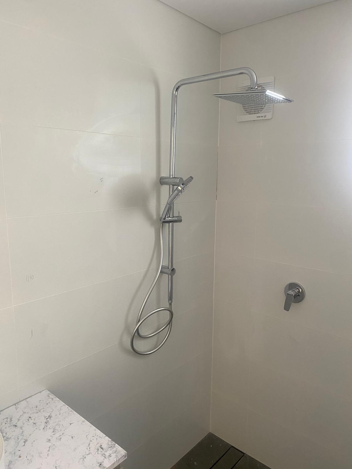 Installation &amp; Troubleshooting for a Modern Bathroom